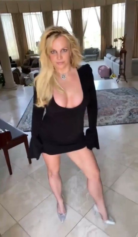 女装オンリーファン セクシー裸 ギャラリー