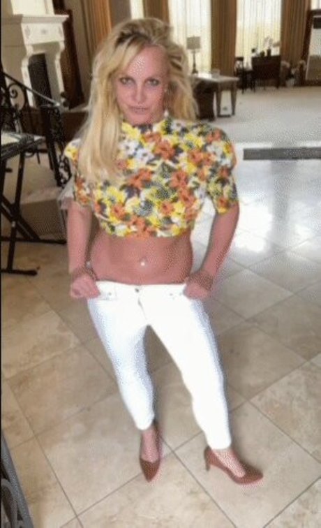 毛深い妊婦OnlyFans 無料xxx 写真