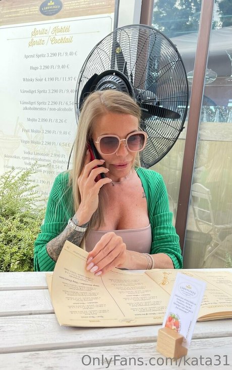 花嫁オンリーファン セクシー裸 ギャラリー