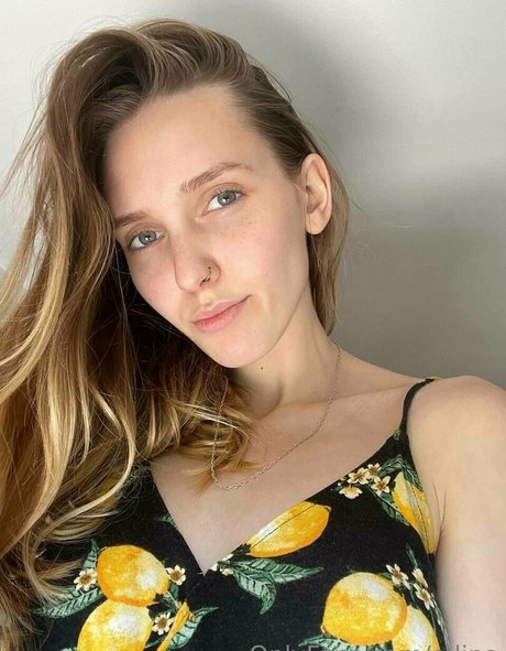 e lina ヌードスター アーカイブ