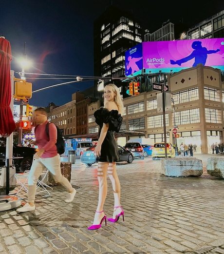 Candice King 無料モデル 画像