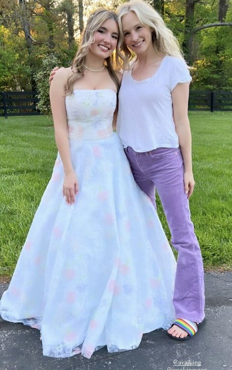 Candice King ホットモデル ギャラリー