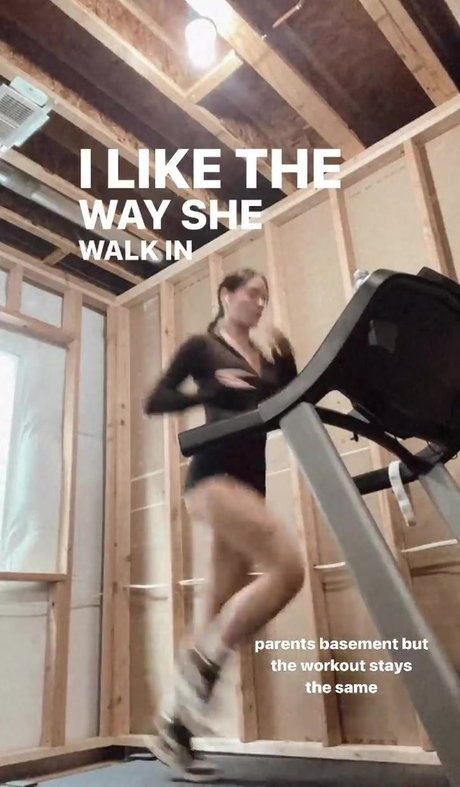 ティーンフィンガリングOnlyFans トップ 写真