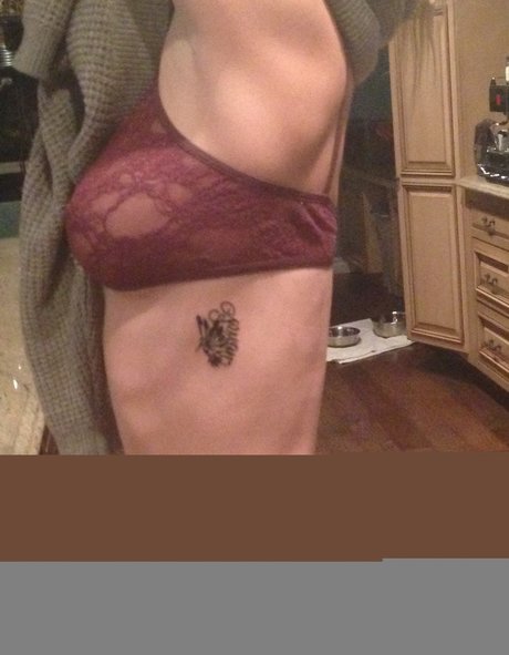 姉妹のOnlyFans 無料セックス 写真