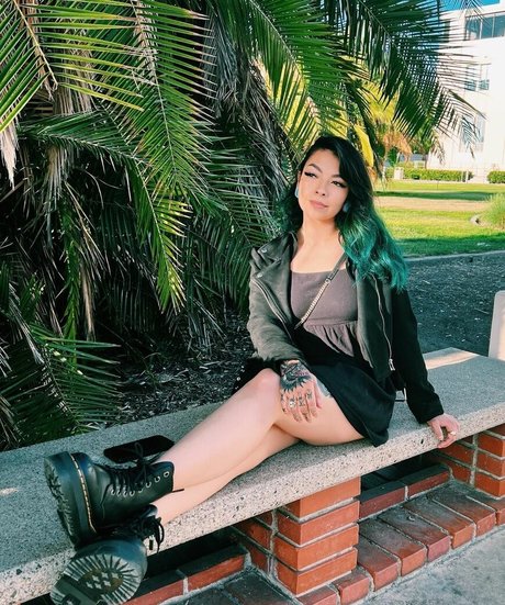 Aileen Senpai エロティック女優 写真