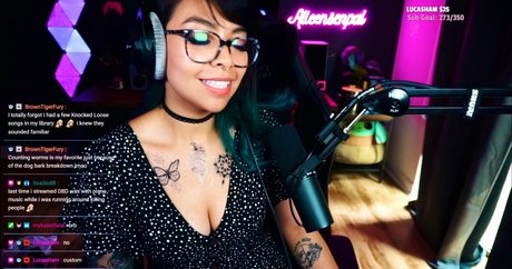 Aileen Senpai トップポルノスター 写真