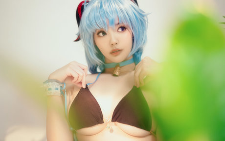 日焼けしたOnlyFans 美しいヌード ギャラリー