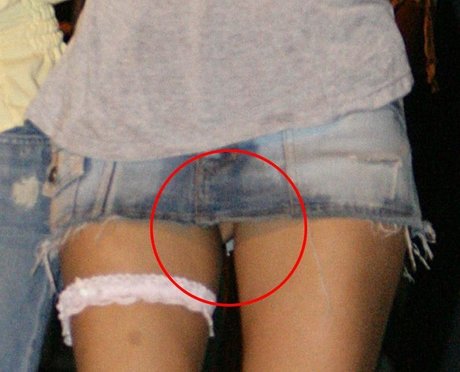 巨乳 射精 OnlyFans ヌード 写真