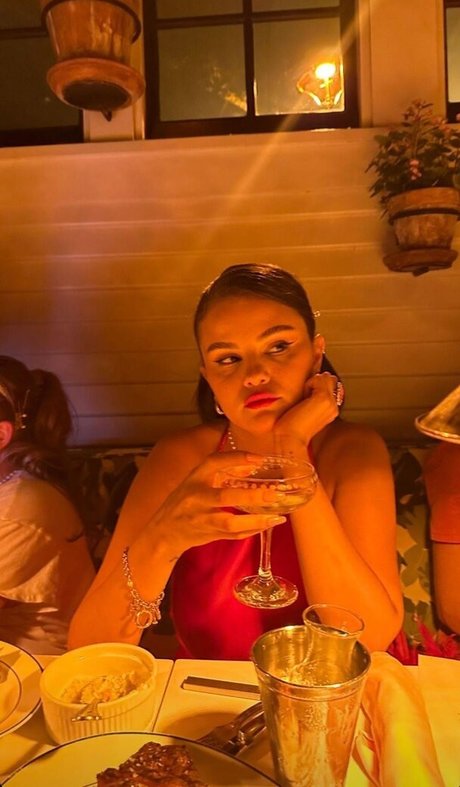 巨乳のマンコOnlyFans 美しい裸 写真