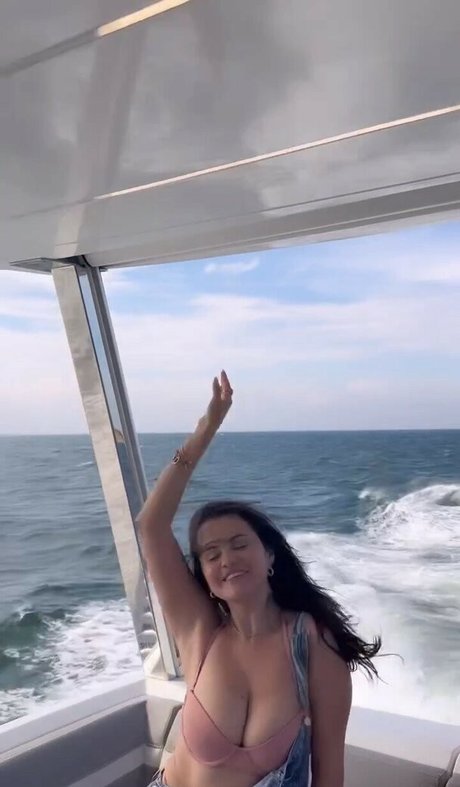 アジアンジム OnlyFans 裸 画像