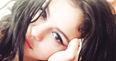 Selena Gomez エロティック女優 写真