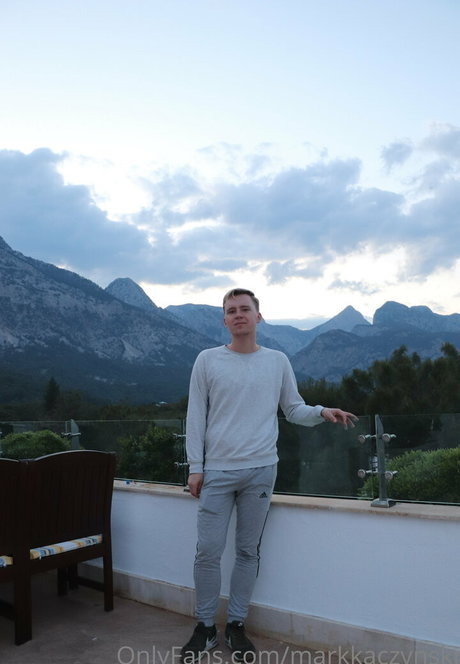 レズビアン ストラップオン OnlyFans ホットxxx ギャラリー