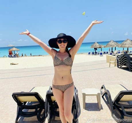 フェムボーイアジアンOnlyFans ヌード 写真