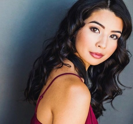 CarolineKwan 美しいスター ギャラリー