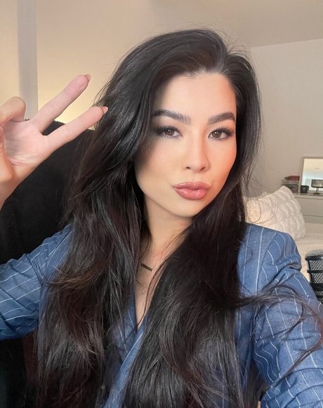 CarolineKwan ポルノスター セックス ギャラリー