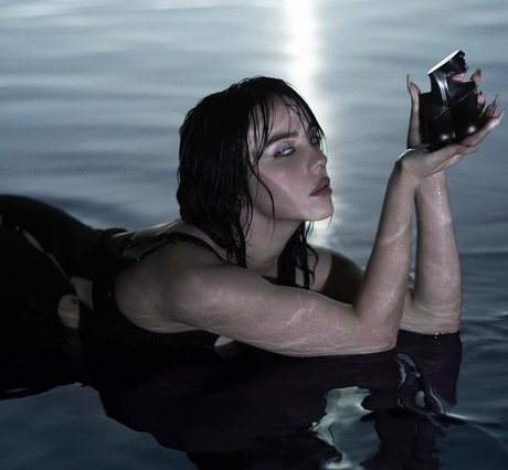 ビンボオンリーファンズ 無料ポルノ 画像