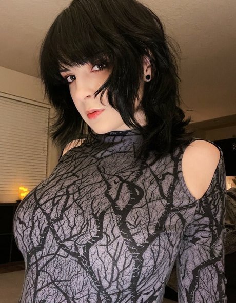 太った黒人女性OnlyFans ポルノグラフィック ギャラリー