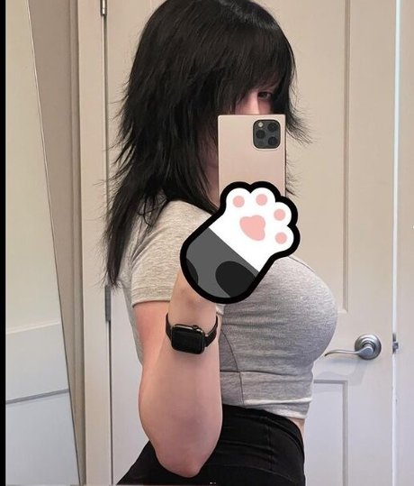 Hiso Neko ポルノスター ヌード アーカイブ