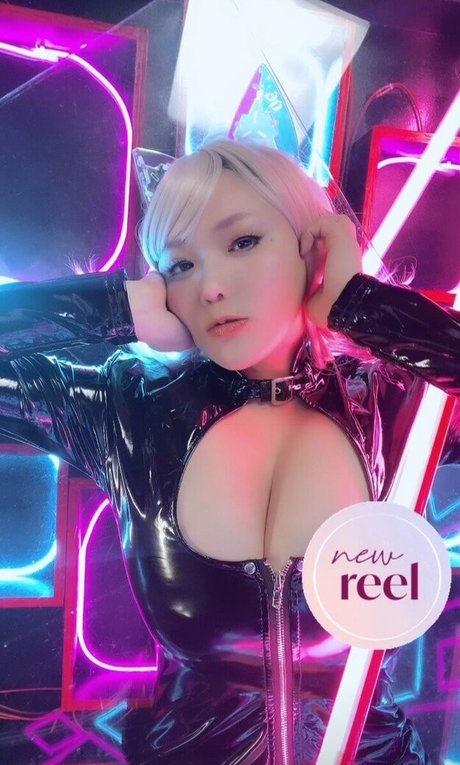 ブルネットのPOV OnlyFans 美しい裸 写真