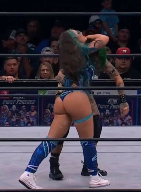 アジア人のタトゥー OnlyFans 無料 ギャラリー