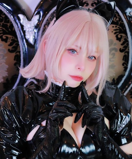 巨乳 射精 OnlyFans ポルノ 写真