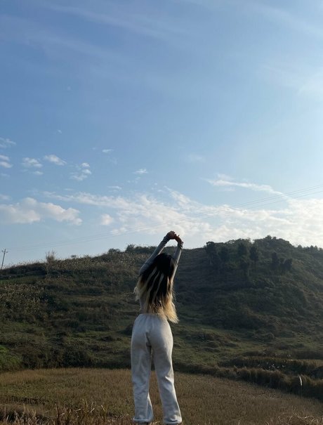 ブルネットのPOV OnlyFans ホットセクシー 画像