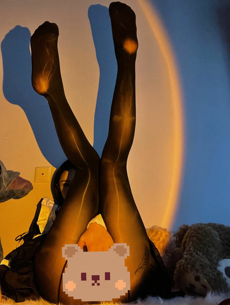 人気のアジア系OnlyFans セクシー裸 写真