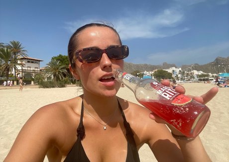 毛深いBBW OnlyFans セクシーヌード 画像