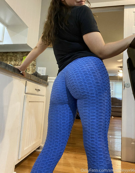 smashleyyx96 xxxポルノスター 画像