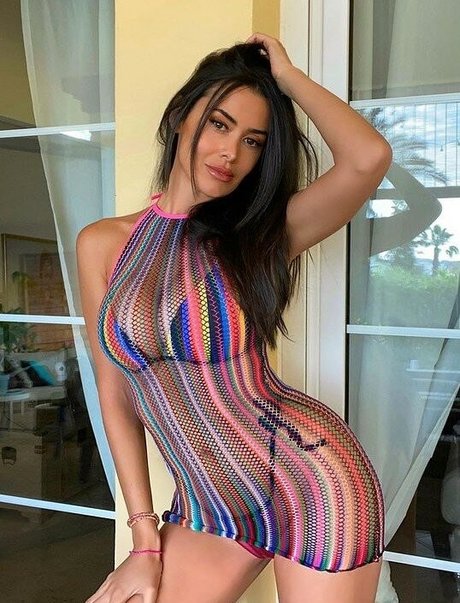 トゥワークオンリーファン ホットセックス 画像