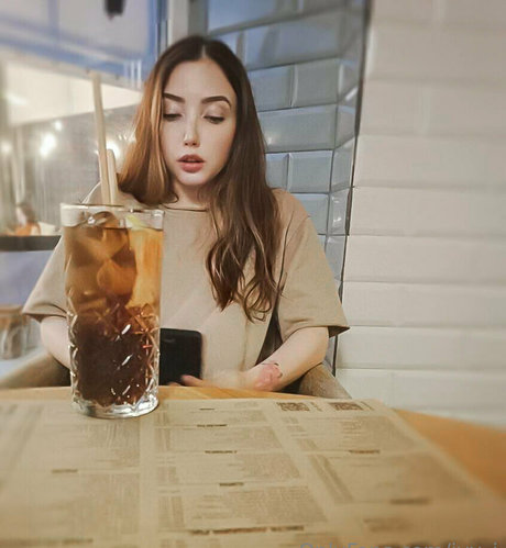 トゥワークオンリーファン ホットセックス 画像