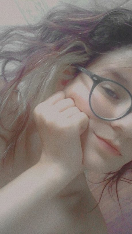 かわいい巨乳OnlyFans アダルト 画像