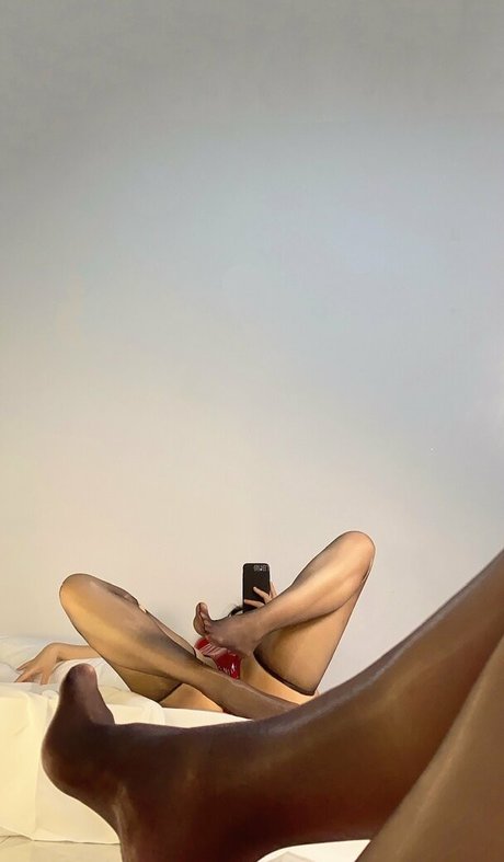 ハンズオンリーファン ポルノグラフィック 写真