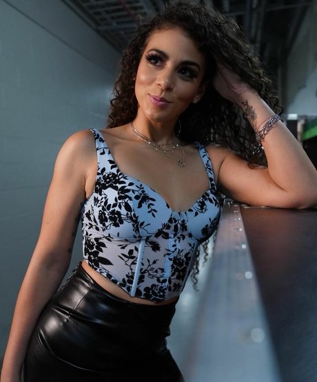 Samantha Irvin HDモデル 写真