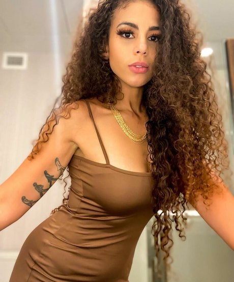 Samantha Irvin トップスター ギャラリー