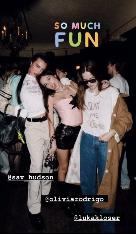 黒髪の熟女OnlyFans ポルノ 写真