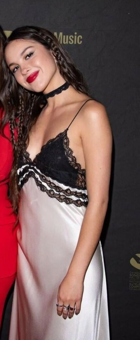 大きな黒いお尻のOnlyFans ヌード 写真