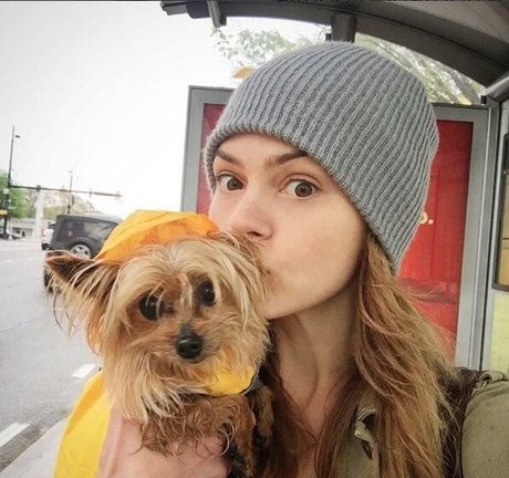 Aimee Richelle Teegarden ヌードモデル 写真