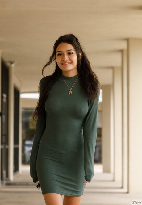 母乳オンリーファン ホットセクシー 写真