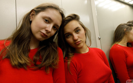 興奮した熟女OnlyFans 無料ヌード 画像