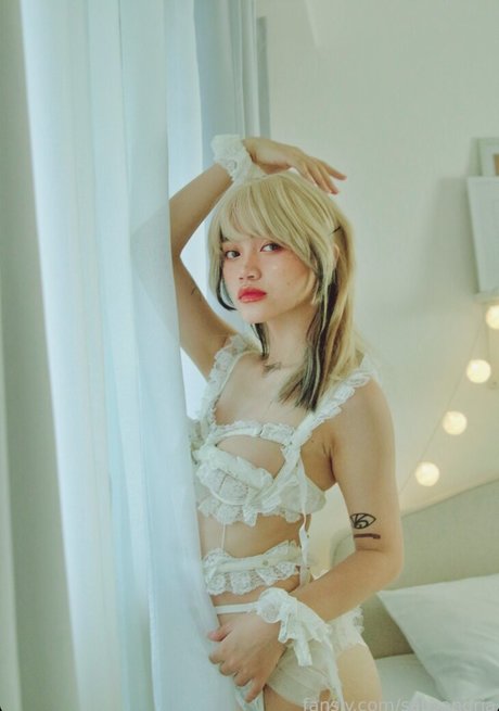 Sab Sangria アダルトスター 写真