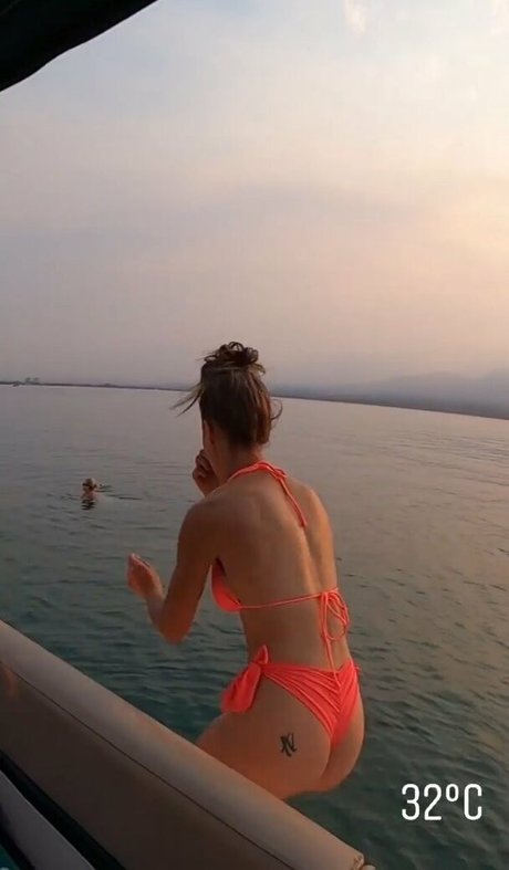 レズビアン ストラップオン OnlyFans 無料裸 写真