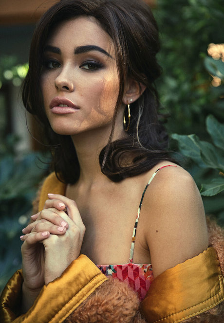 シシーオンリーファンズ アートxxx 写真