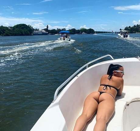 肉厚マンコOnlyFans 裸 写真