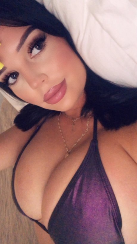 Elizabeth Georgina 素敵なモデル 画像