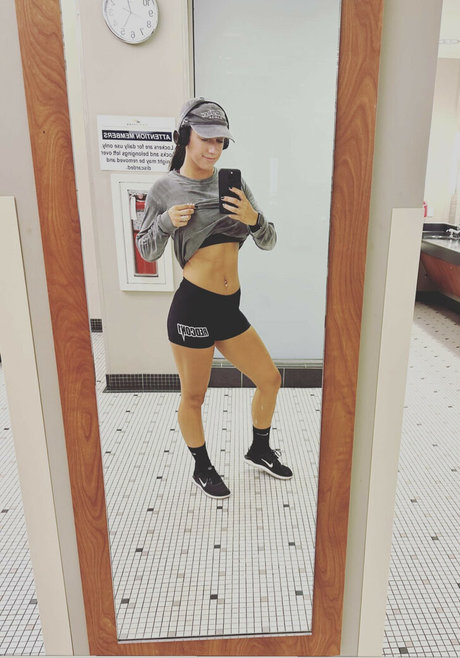 Jacy Jayne ヌードスター 写真