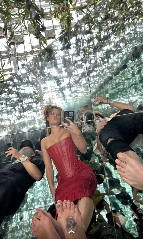 フェムボーイアジアンOnlyFans ポルノ 画像