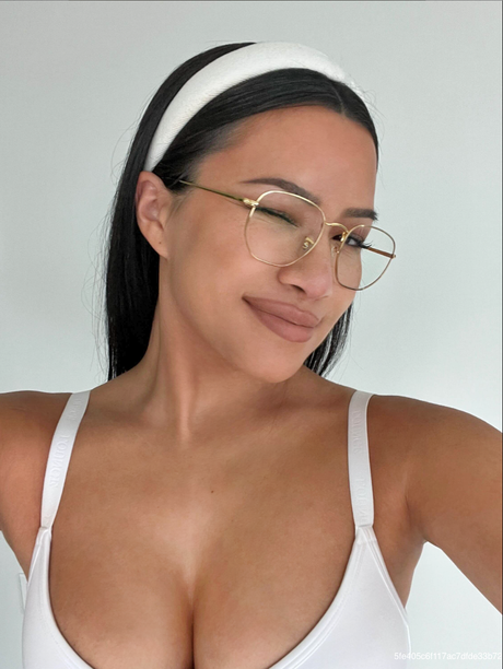 Julia Kelly 可愛い女優 ギャラリー