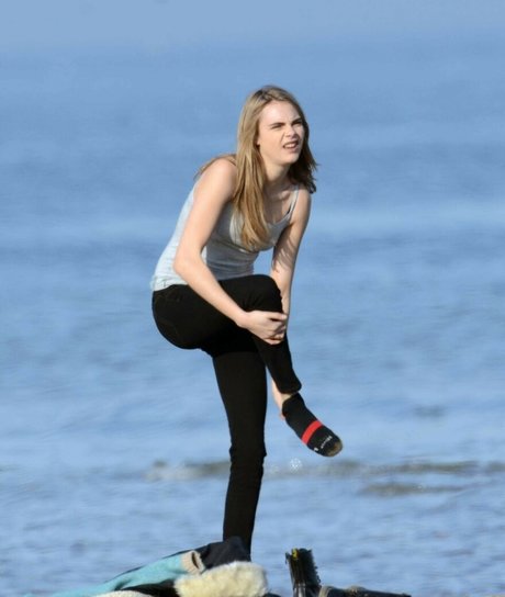 Cara Delevingne セクシーモデル 写真