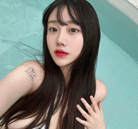 アジアの女性支配OnlyFans アートヌード ギャラリー